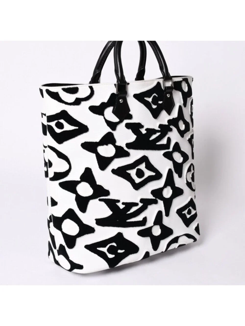 Louis Vuitton this authentic